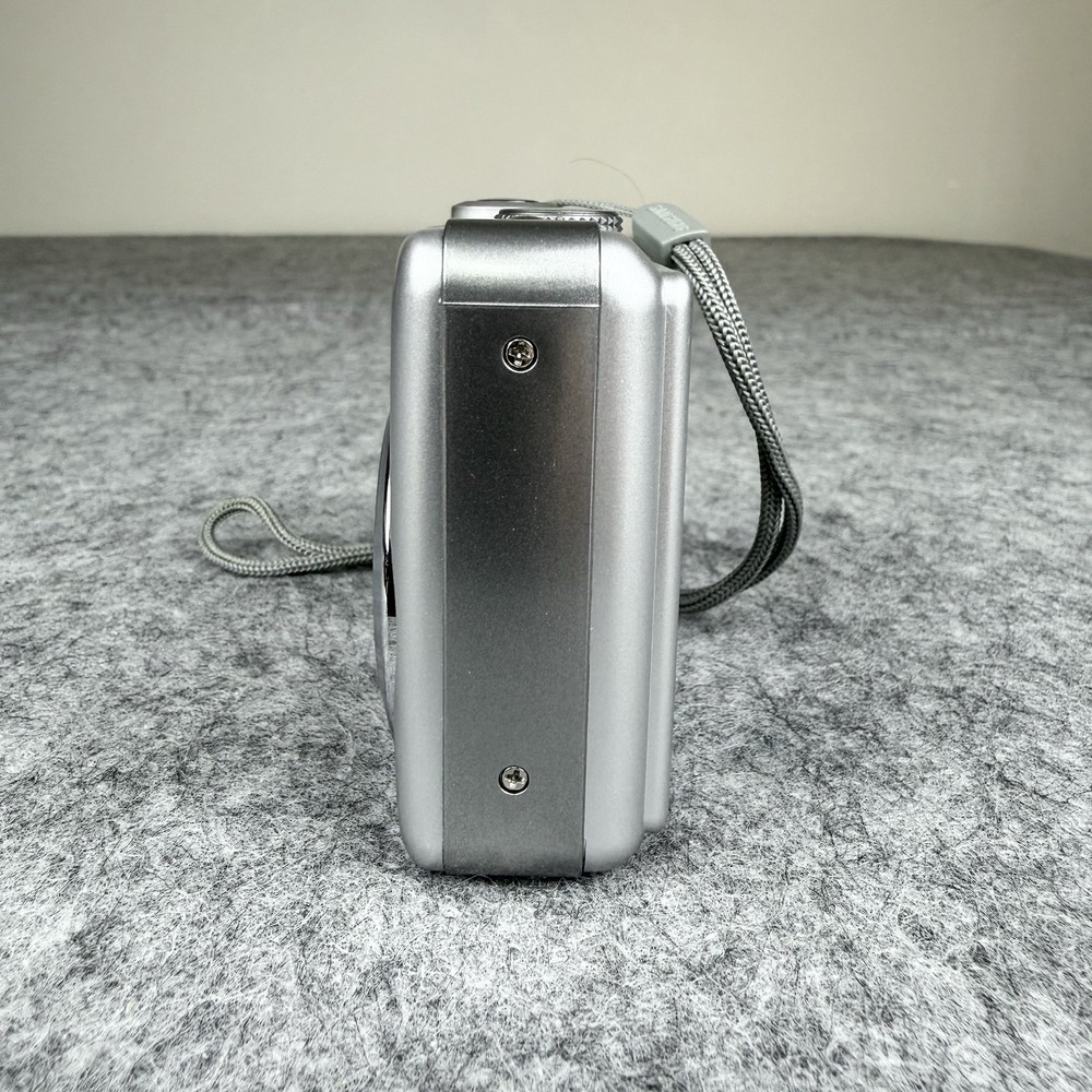 SAMSUNG Digimax S600, 6MP Compact Digital Camera Silver, Tested & Working - Picture 4 of 11